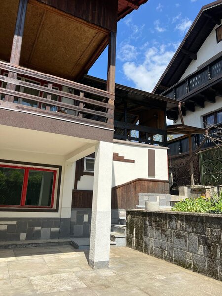 Pucioasa, Centru vila P+1, 9 camere